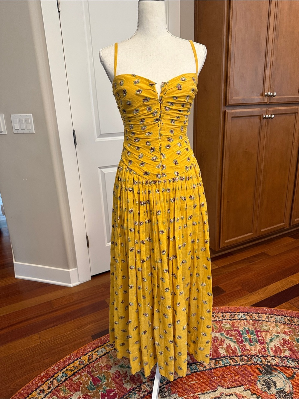 TORY BURCH DRESS GARDEN ROSE EMBROIDERED FITTED BODICE PLEATED COTTON EUC SZ 2